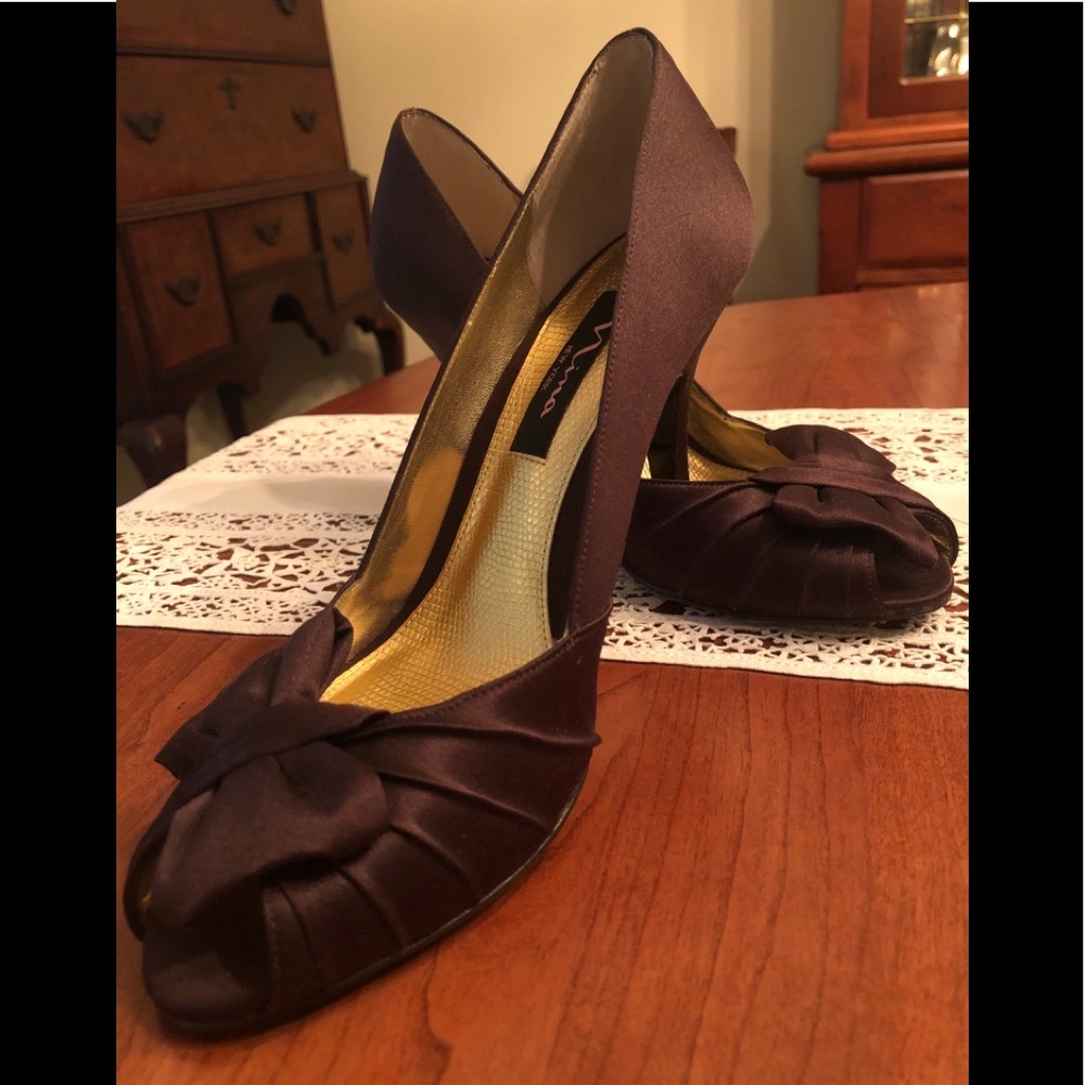 Nina pumps